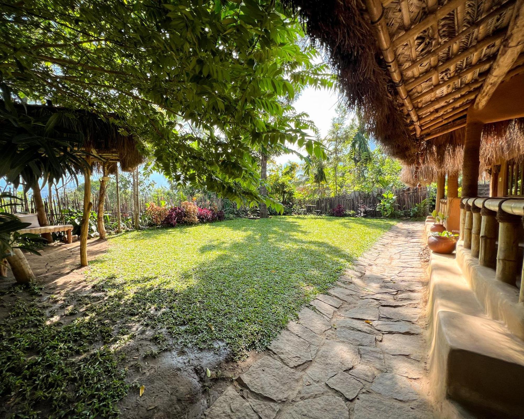 Hotel The Mudhouse Marayoor Munnar Esterno foto